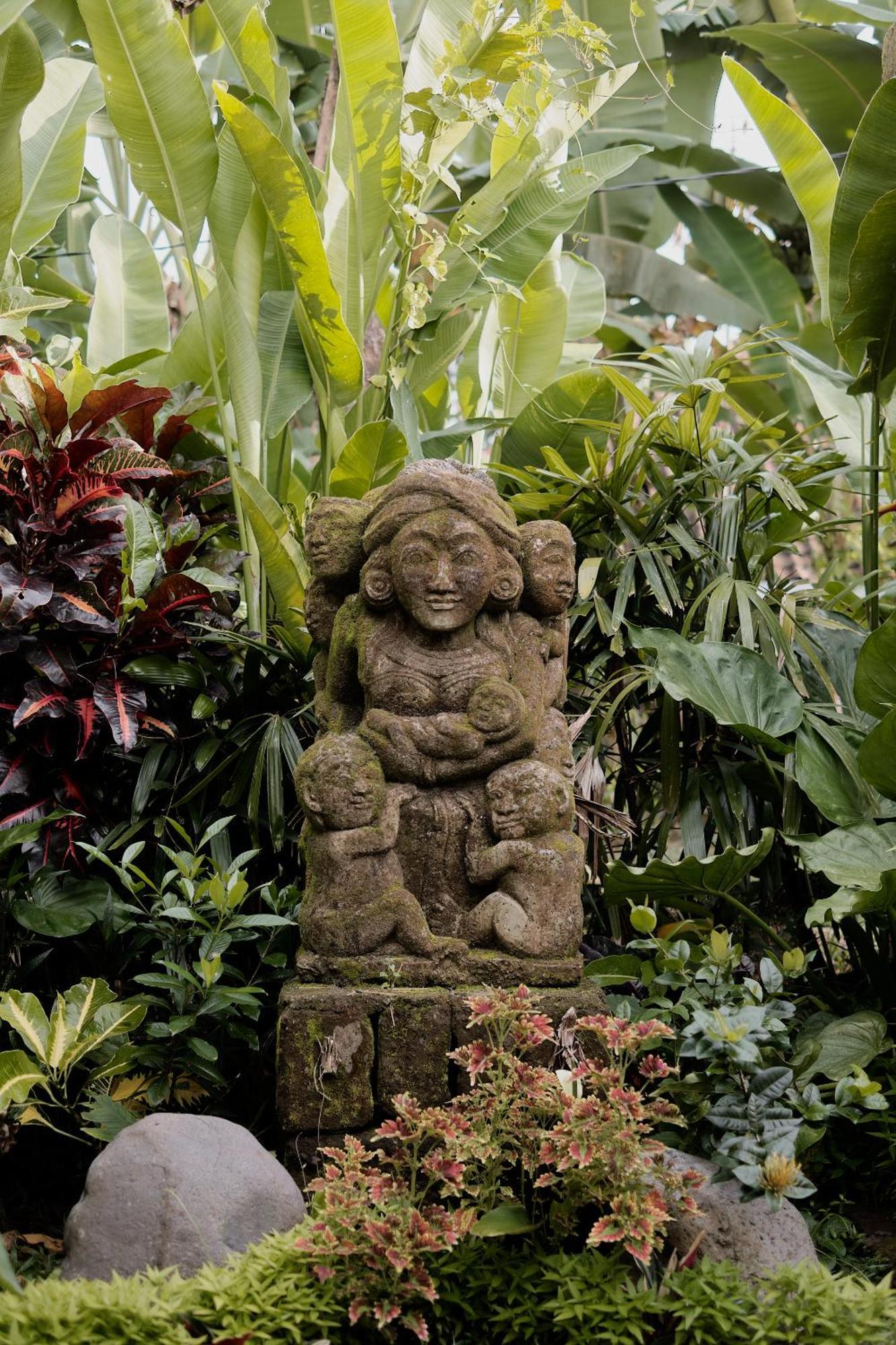 Pratiwi Ubud Villa Exterior photo