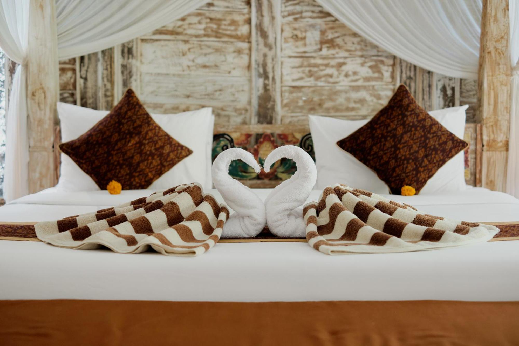 Pratiwi Ubud Villa Exterior photo
