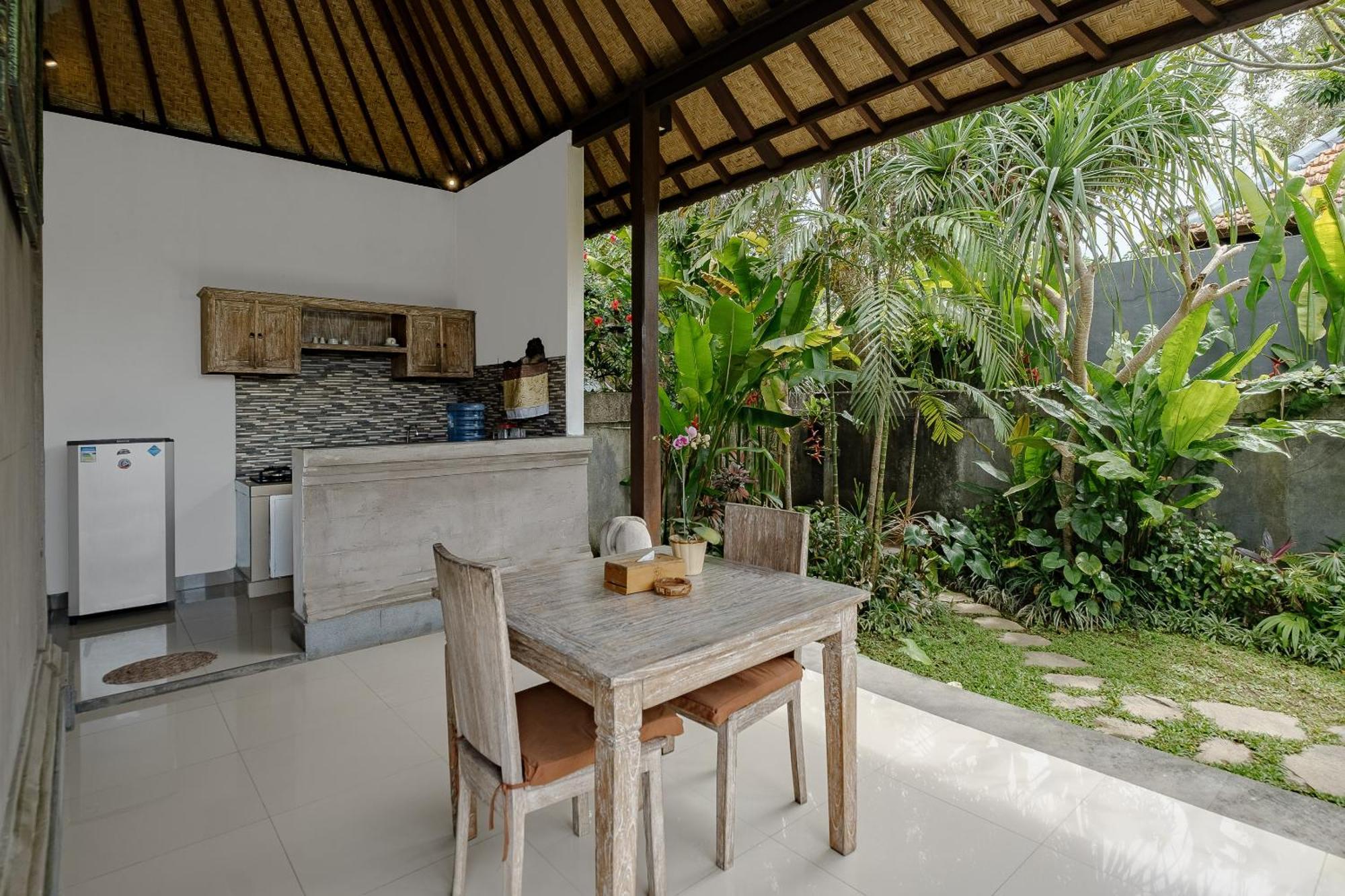 Pratiwi Ubud Villa Exterior photo